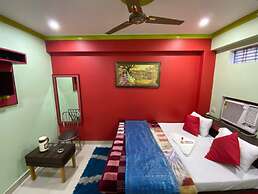 Hotel Aditya Varanasi
