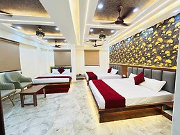 Hotel Aditya Varanasi