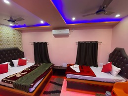 Hotel Aditya Varanasi