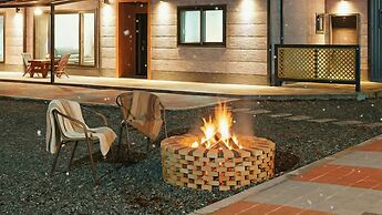 Hongcheon Vivaldi Four Seasons Pension