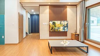 Hongcheon Vivaldi Four Seasons Pension