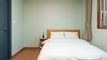 Hongcheon Vivaldi Four Seasons Pension