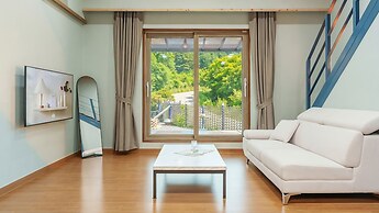 Hongcheon Vivaldi Four Seasons Pension