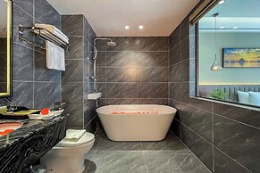 Blubiz Hotel 6