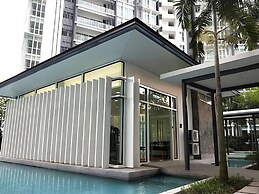Medini Signature by SR Home