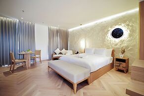 Mona Luxe Apartment