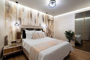 Manu Art Living