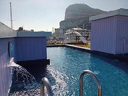 Luxury Marina Apartment - Self Catering