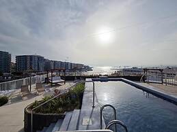 Luxury Marina Apartment - Self Catering