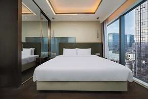 Yashan Tianlai S High-Rise Hotel
