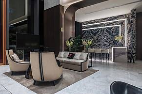 Yashan Tianlai S High-Rise Hotel
