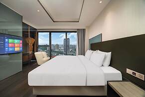 Yashan Tianlai S High-Rise Hotel
