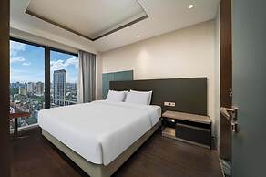 Yashan Tianlai S High-Rise Hotel
