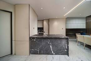 Yashan Tianlai S High-Rise Hotel