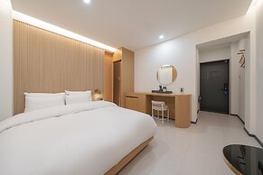 Hotel YAJA Namchuncheon