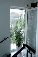 Cloud9 Airport Hotel