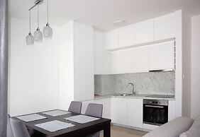 Status Apartments 100
