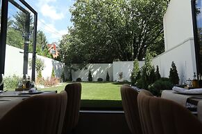 Hotel Maksimum