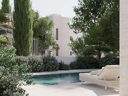 Lantana Villas and Hotel