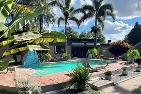 Acamms Lodge