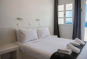 Aegean Nest Studios - Adults only