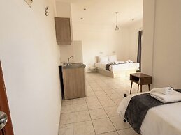 Aegean Nest Studios - Adults only