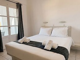 Aegean Nest Studios - Adults only