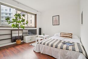 Chic 1BR Steps from Opéra Garnier