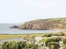 Praa Waves