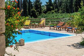 Amorosa Villas
