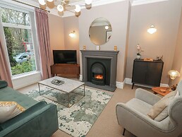 Fairfield House