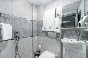 Marine Point Hotel