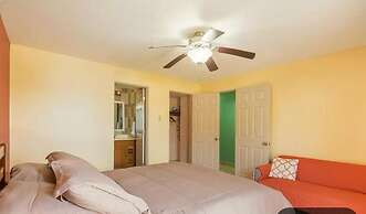 Paradise Suites & Residence
