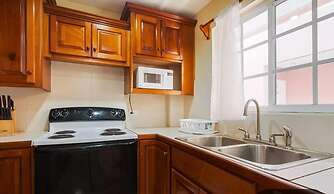 Paradise Suites & Residence
