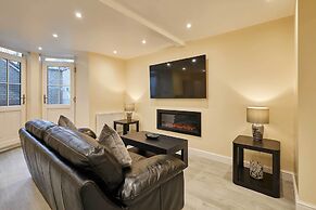 Host Stay Ross View Basement Apartment