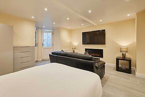 Host Stay Ross View Basement Apartment