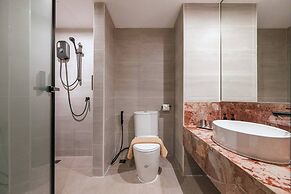 LILYBETH HOTEL PRATUNAM