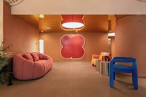 LILYBETH HOTEL PRATUNAM