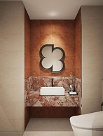 LILYBETH HOTEL PRATUNAM