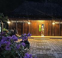 Puunee Wild River Resto & Villa's