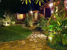 Puunee Wild River Resto & Villa's