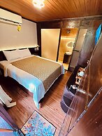 Puunee Wild River Resto & Villa's
