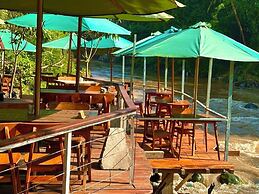 Puunee Wild River Resto & Villa's