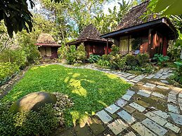 Puunee Wild River Resto & Villa's