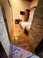 Puunee Wild River Resto & Villa's