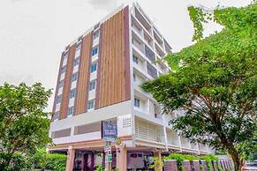 Grandview Ladprao Hotel