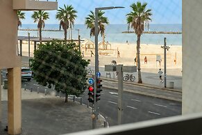 Beachfront Bliss by Sea N' Rent