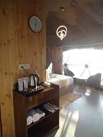 Shiku Glamping Stays