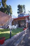 Shiku Glamping Stays