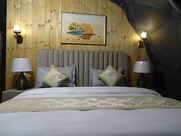 Shiku Glamping Stays